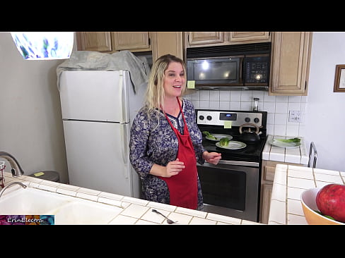 ❤️ Stepmom milking him in the kitchen before his date. ❌ Quality porn at en-gb.villagesexvideos.ru ❌️❤