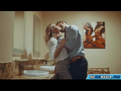❤️ When a busty blonde seduces you in a public toilet ❌ Quality porn at en-gb.villagesexvideos.ru ❌️❤